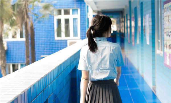 港口如何找到一个可以帮助我生孩子的女人？